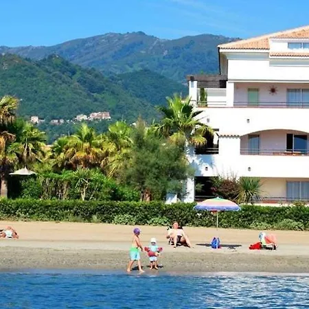 Sleeps 2 Pool Wifi T805897 *