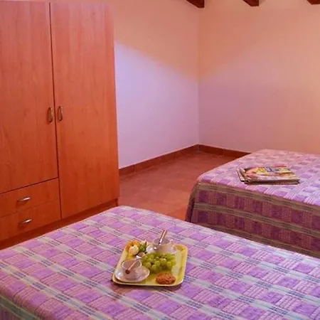 Sleeps 2 Pool Wifi T805897 * Moriani-Plage