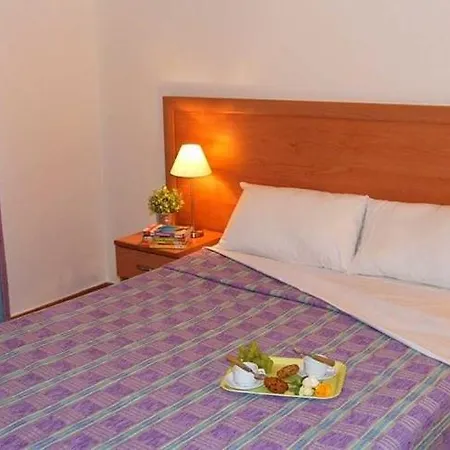 Sleeps 2 Pool Wifi T805897 Hébergement de vacances Moriani-Plage